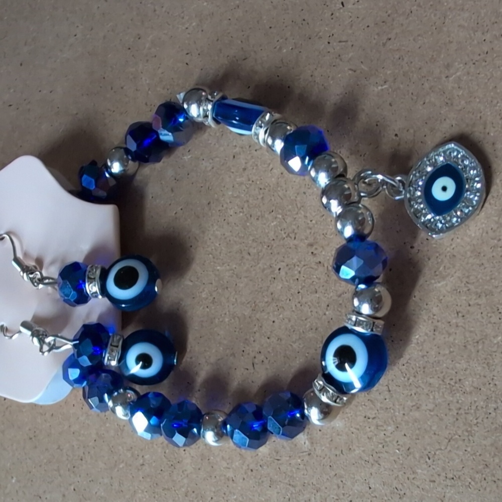Blue Evil Eye Bracelet and Earring Set 🧿